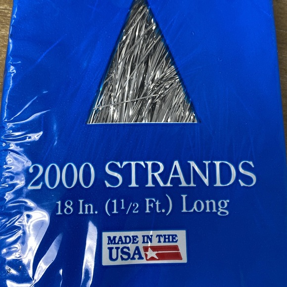 NWT Vintage Holiday Time 2000 Strands Christmas Tree Silver ICICLES made in USA - Picture 4 of 5
